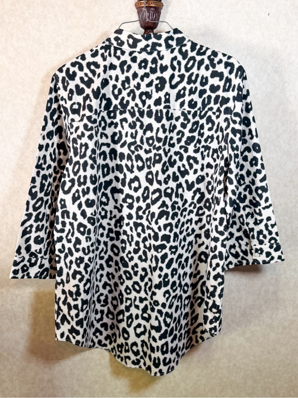 Chico’s Leopard Print 100% Cotton Button-Front Shirt Size 3/XL - Picture 3 of 7